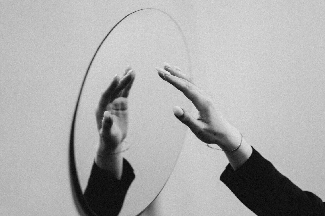Comment transporter un miroir sans risquer de le casser