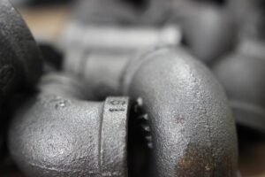 Vanne industrielle non isolée sur une tuyauterie